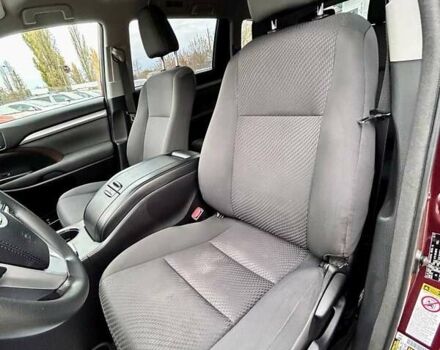 Красный Тойота Хайлендер, объемом двигателя 3.5 л и пробегом 77 тыс. км за 26400 $, фото 15 на Automoto.ua