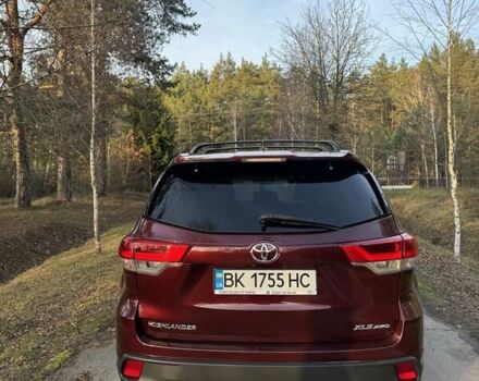 Червоний Тойота Хайлендер, об'ємом двигуна 3.46 л та пробігом 135 тис. км за 28500 $, фото 9 на Automoto.ua