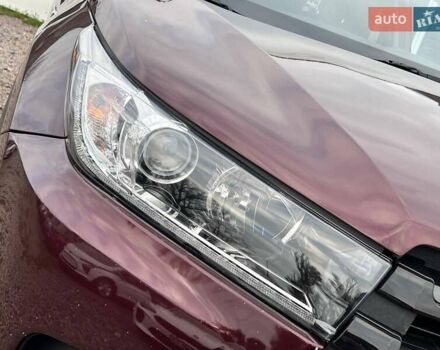 Красный Тойота Хайлендер, объемом двигателя 3.5 л и пробегом 77 тыс. км за 26400 $, фото 9 на Automoto.ua