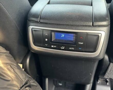 Червоний Тойота Хайлендер, об'ємом двигуна 3.46 л та пробігом 135 тис. км за 28500 $, фото 15 на Automoto.ua