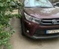 Красный Тойота Хайлендер, объемом двигателя 3.46 л и пробегом 74 тыс. км за 30500 $, фото 2 на Automoto.ua