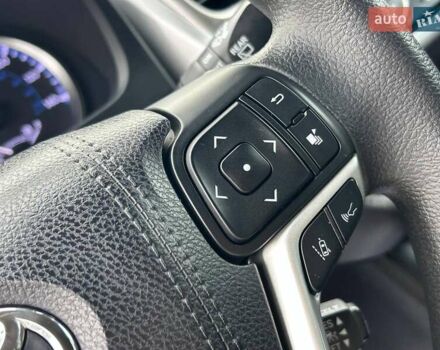 Красный Тойота Хайлендер, объемом двигателя 3.5 л и пробегом 77 тыс. км за 26400 $, фото 19 на Automoto.ua