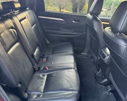 Червоний Тойота Хайлендер, об'ємом двигуна 3.46 л та пробігом 135 тис. км за 28500 $, фото 19 на Automoto.ua