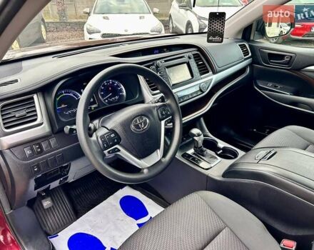 Красный Тойота Хайлендер, объемом двигателя 3.5 л и пробегом 77 тыс. км за 26400 $, фото 17 на Automoto.ua