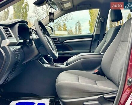 Красный Тойота Хайлендер, объемом двигателя 3.5 л и пробегом 77 тыс. км за 26400 $, фото 13 на Automoto.ua