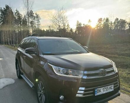 Червоний Тойота Хайлендер, об'ємом двигуна 3.46 л та пробігом 135 тис. км за 28500 $, фото 1 на Automoto.ua