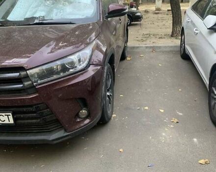 Красный Тойота Хайлендер, объемом двигателя 3.46 л и пробегом 74 тыс. км за 30500 $, фото 1 на Automoto.ua