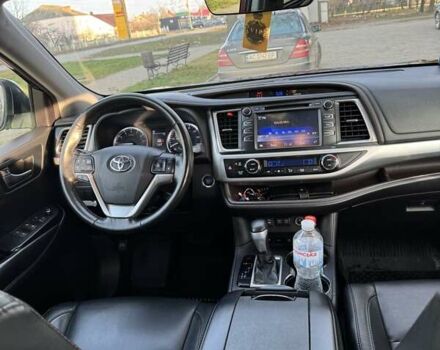 Червоний Тойота Хайлендер, об'ємом двигуна 3.46 л та пробігом 135 тис. км за 28500 $, фото 13 на Automoto.ua