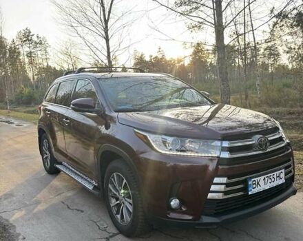 Червоний Тойота Хайлендер, об'ємом двигуна 3.46 л та пробігом 135 тис. км за 28500 $, фото 2 на Automoto.ua