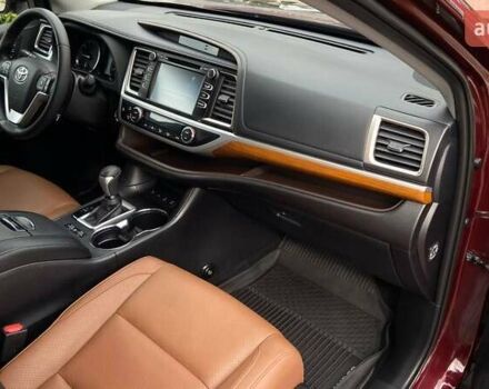 Червоний Тойота Хайлендер, об'ємом двигуна 3.46 л та пробігом 92 тис. км за 36300 $, фото 5 на Automoto.ua