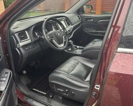 Красный Тойота Хайлендер, объемом двигателя 3.46 л и пробегом 65 тыс. км за 36200 $, фото 5 на Automoto.ua