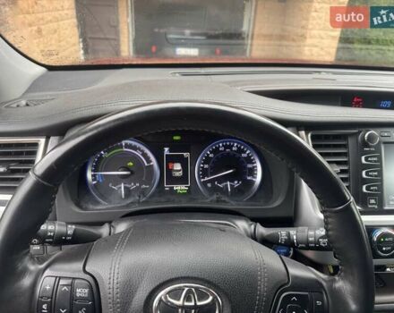 Красный Тойота Хайлендер, объемом двигателя 3.46 л и пробегом 65 тыс. км за 36200 $, фото 7 на Automoto.ua