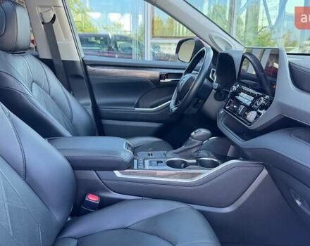 Красный Тойота Хайлендер, объемом двигателя 2.49 л и пробегом 84 тыс. км за 43105 $, фото 10 на Automoto.ua