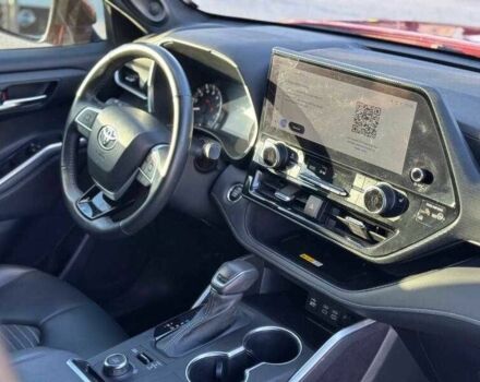 Тойота Хайлендер 2023 в Тернополе на Automoto.ua Красный Тойота Хайлендер, объемом двигателя 2.4 л и пробегом 18 тыс. км за 17100 $, фото 4 на Automoto.ua
