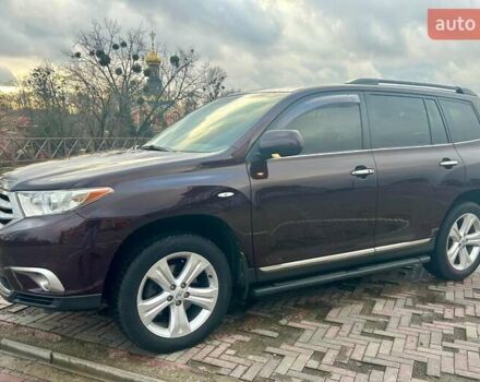 Красный Тойота Хайлендер, объемом двигателя 3.46 л и пробегом 273 тыс. км за 15900 $, фото 1 на Automoto.ua