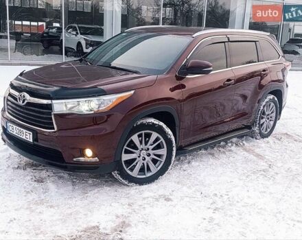 Красный Тойота Хайлендер, объемом двигателя 3.5 л и пробегом 192 тыс. км за 21800 $, фото 1 на Automoto.ua