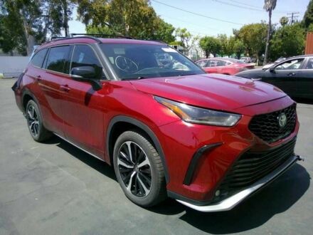 Тойота Хайлендер 2021 у Запоріжжя на Automoto.ua Червоний Тойота Хайлендер, об'ємом двигуна 0 л та пробігом 132 тис. км за 19800 $, фото 1 на Automoto.ua