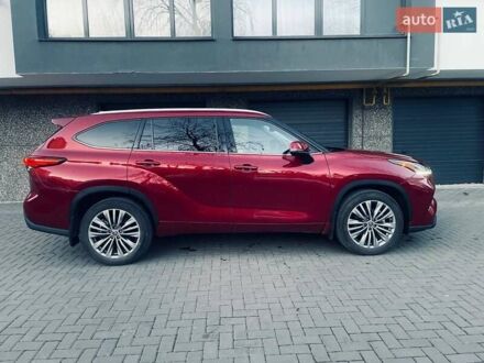 Тойота Хайлендер 2021 в Ивано-Франковске на Automoto.ua Красный Тойота Хайлендер, объемом двигателя 2.49 л и пробегом 80 тыс. км за 43500 $, фото 1 на Automoto.ua