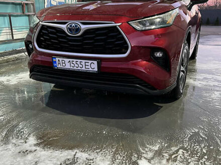 Красный Тойота Хайлендер, объемом двигателя 2.49 л и пробегом 55 тыс. км за 45000 $, фото 1 на Automoto.ua