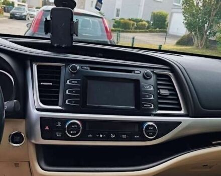 Тойота Хайлендер, об'ємом двигуна 0 л та пробігом 98 тис. км за 28999 $, фото 7 на Automoto.ua