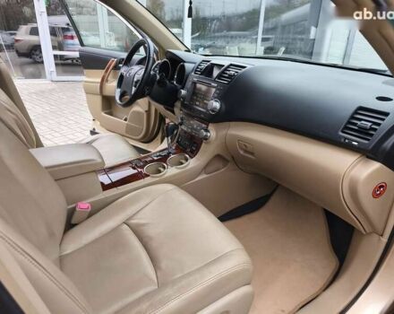 Тойота Хайлендер, объемом двигателя 0 л и пробегом 302 тыс. км за 18600 $, фото 13 на Automoto.ua