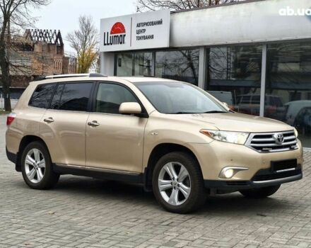 Тойота Хайлендер, объемом двигателя 0 л и пробегом 302 тыс. км за 18600 $, фото 5 на Automoto.ua