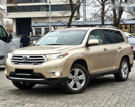 Тойота Хайлендер, объемом двигателя 0 л и пробегом 302 тыс. км за 18600 $, фото 1 на Automoto.ua