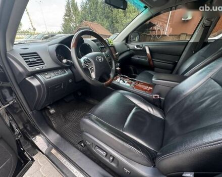 Тойота Хайлендер, об'ємом двигуна 0 л та пробігом 200 тис. км за 17200 $, фото 1 на Automoto.ua