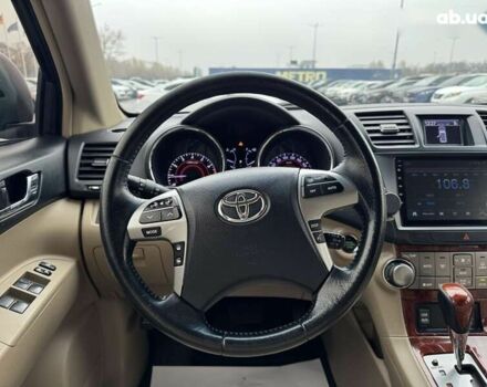 Тойота Хайлендер, об'ємом двигуна 0 л та пробігом 214 тис. км за 19200 $, фото 15 на Automoto.ua