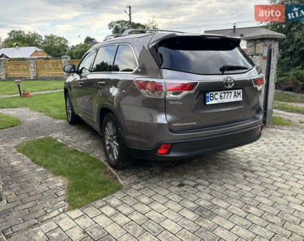 Тойота Хайлендер, объемом двигателя 2.7 л и пробегом 264 тыс. км за 19700 $, фото 4 на Automoto.ua