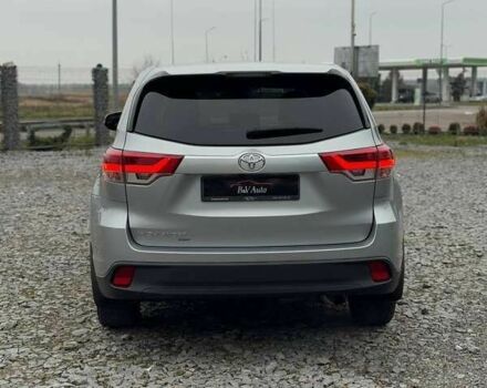 Тойота Хайлендер, объемом двигателя 0 л и пробегом 121 тыс. км за 26000 $, фото 3 на Automoto.ua