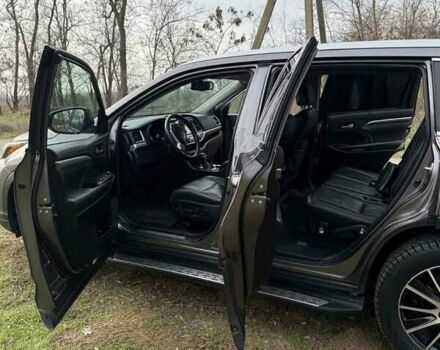 Тойота Хайлендер, объемом двигателя 3.5 л и пробегом 132 тыс. км за 31000 $, фото 4 на Automoto.ua