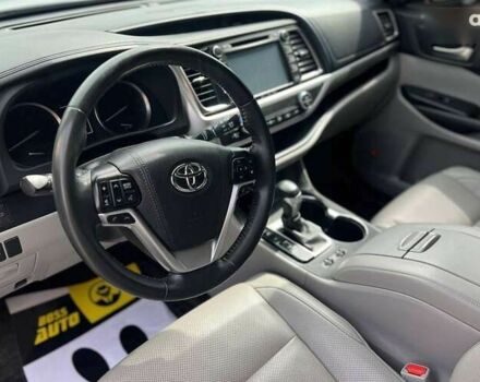 Тойота Хайлендер, объемом двигателя 3.5 л и пробегом 142 тыс. км за 37900 $, фото 7 на Automoto.ua