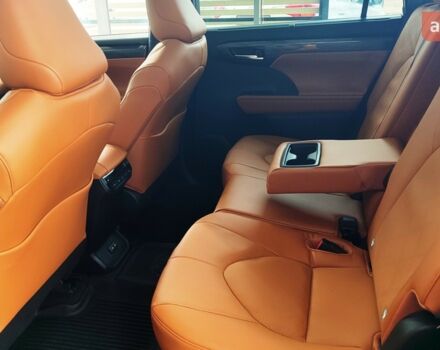 купить новое авто Тойота Хайлендер 2024 года от официального дилера Автоцентр AUTO.RIA Тойота фото