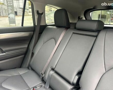 Тойота Хайлендер, объемом двигателя 2 л и пробегом 1 тыс. км за 58900 $, фото 23 на Automoto.ua