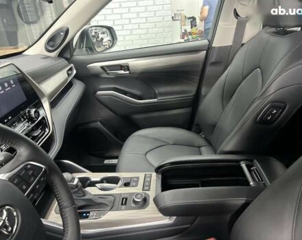 Тойота Хайлендер, об'ємом двигуна 2 л та пробігом 1 тис. км за 57800 $, фото 17 на Automoto.ua