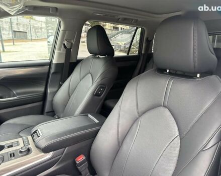 Тойота Хайлендер, объемом двигателя 2 л и пробегом 1 тыс. км за 58900 $, фото 12 на Automoto.ua