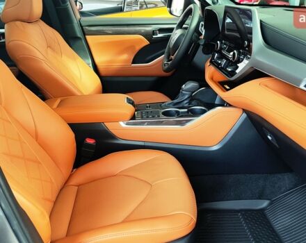 купить новое авто Тойота Хайлендер 2024 года от официального дилера Автоцентр AUTO.RIA Тойота фото