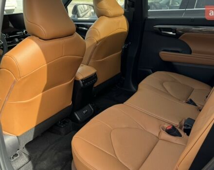 Тойота Хайлендер, объемом двигателя 2.49 л и пробегом 0 тыс. км за 74162 $, фото 4 на Automoto.ua