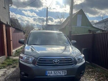 Тойота Хайлендер 2008 в Киеве на Automoto.ua Тойота Хайлендер, объемом двигателя 0 л и пробегом 203 тыс. км за 15000 $, фото 1 на Automoto.ua