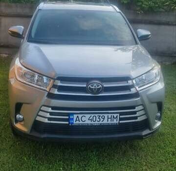 Тойота Хайлендер, объемом двигателя 3.5 л и пробегом 88 тыс. км за 33500 $, фото 1 на Automoto.ua