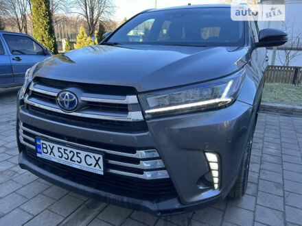 Тойота Хайлендер 2018 в Хмельницком на Automoto.ua Тойота Хайлендер, объемом двигателя 3.46 л и пробегом 88 тыс. км за 28599 $, фото 1 на Automoto.ua