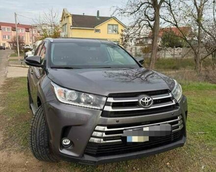 Тойота Хайлендер, объемом двигателя 3.5 л и пробегом 132 тыс. км за 31000 $, фото 1 на Automoto.ua