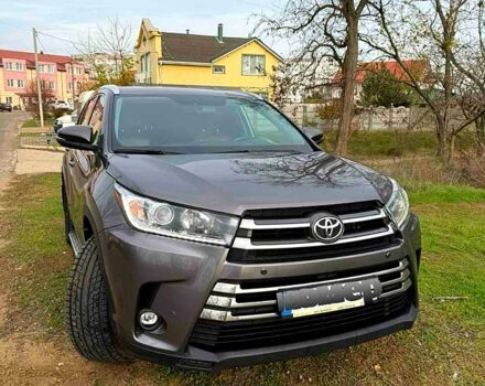 Тойота Хайлендер, объемом двигателя 3.5 л и пробегом 132 тыс. км за 31000 $, фото 1 на Automoto.ua