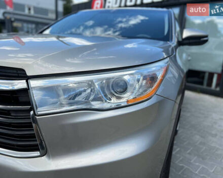 Жовтий Тойота Хайлендер, об'ємом двигуна 3.5 л та пробігом 235 тис. км за 19999 $, фото 2 на Automoto.ua