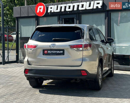 Жовтий Тойота Хайлендер, об'ємом двигуна 3.5 л та пробігом 235 тис. км за 19999 $, фото 8 на Automoto.ua