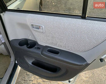 Серый Тойота Хайлендер, объемом двигателя 2.4 л и пробегом 300 тыс. км за 7700 $, фото 13 на Automoto.ua