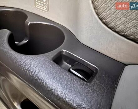 Серый Тойота Хайлендер, объемом двигателя 2.4 л и пробегом 279 тыс. км за 7999 $, фото 52 на Automoto.ua