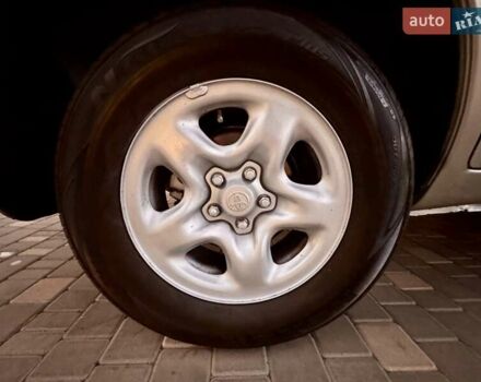 Серый Тойота Хайлендер, объемом двигателя 2.4 л и пробегом 279 тыс. км за 7999 $, фото 28 на Automoto.ua