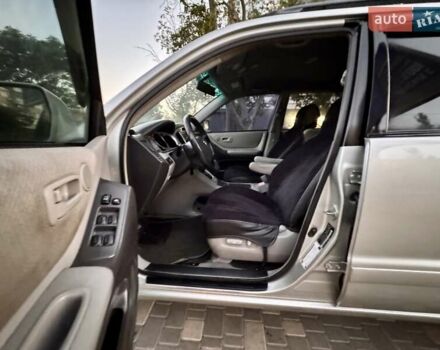 Серый Тойота Хайлендер, объемом двигателя 2.4 л и пробегом 279 тыс. км за 7999 $, фото 29 на Automoto.ua